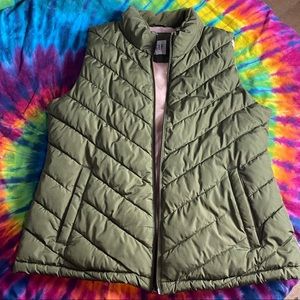 Hunter green puffer vest gap puffy vest